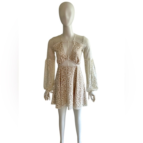 For Love & Lemons Daisy Dress Ivory Sz XS Mini Lace Long Balloon Sleeve V-neck - Picture 3 of 11